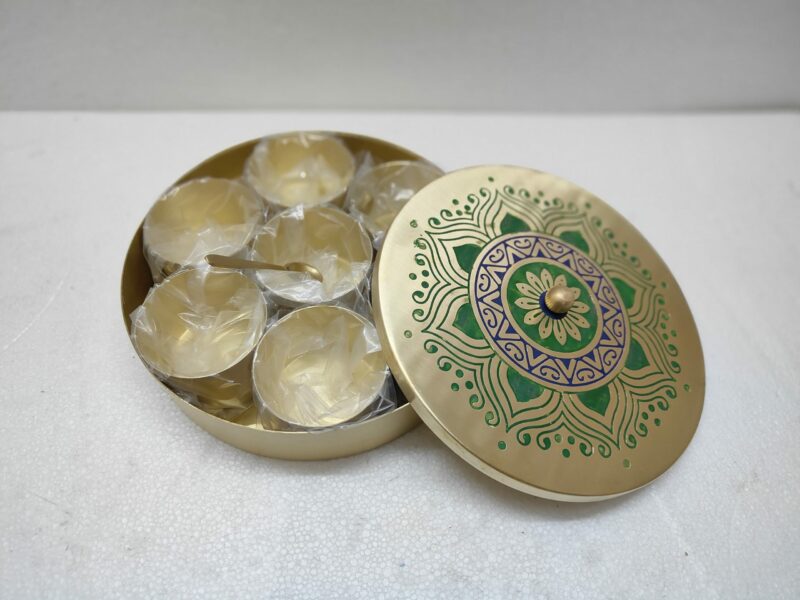 Traditional specie box